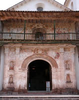 Andahuaylillas - Façade de la chapelle