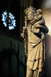 Statue Notre-Dame de Paris