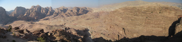 panorama sur le site de Pétra