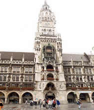 L'Hôtel de ville - Neues Rathaus - de Munich