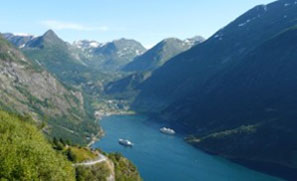 descente sur Geiranger par la route des aigles