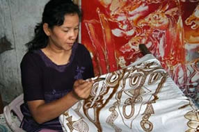 Travail du batik