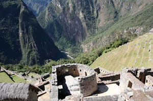 Le temple du soleil et la vallée enfin dégagée