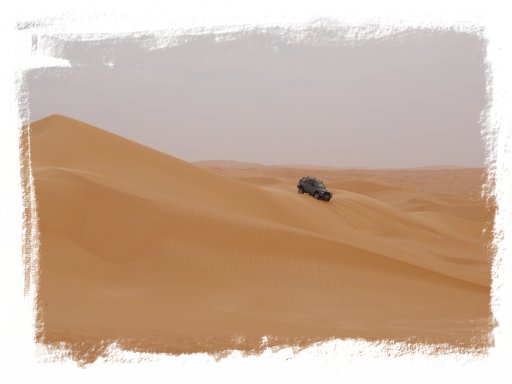 Seul dans les grandes dunes de l'erg oriental