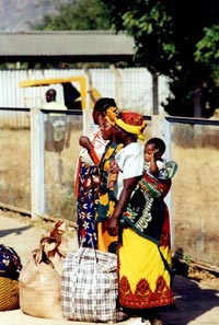 femmes tanzaniennes