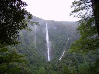 Cascade Milford Sound
