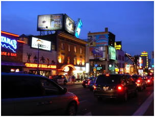 niagara by night