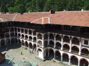 Vue d'ensemble du monastère