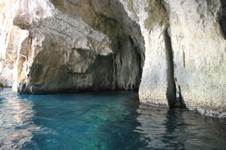 La Grotte Bleue