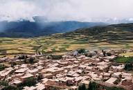 vue sur les bâtiments de la Gompa