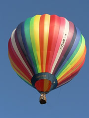 Montgolfière aux mille couleurs