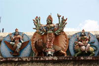 Matale - Statues du temple hindouiste