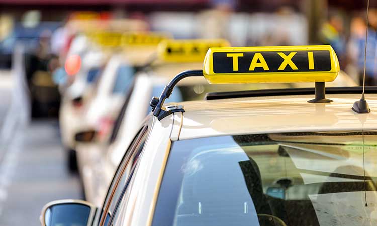 Comment choisir sa compagnie de taxi pour un transfert à l’aéroport d’Orly