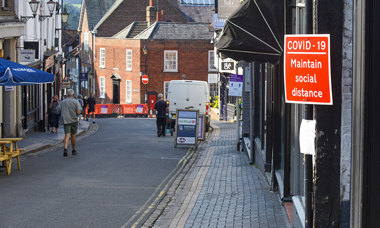 Reconfinement du Pays de Galles et mesures restrictives au Royaume-Uni